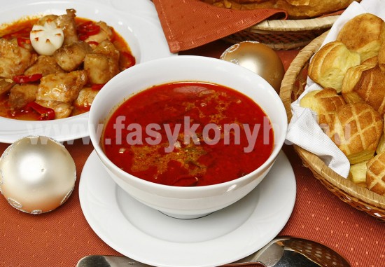 leves tiszai halászlé