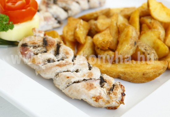 foetel Fonott szűzpecsenye steakburgonyával 