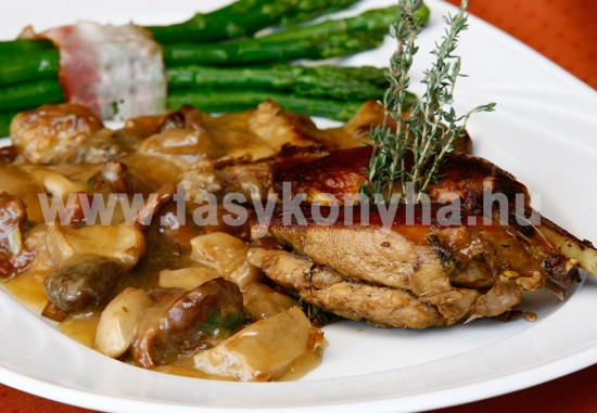 foetel Kakukkfüves fácánsült vargányagombával