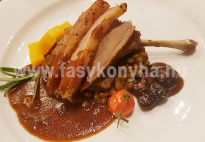 foetel Konfitált rozmaringos kacsasült lencsével és sülttökkel 