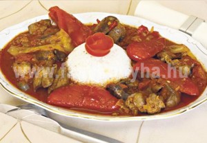 foetel Magyaros csirkemáj párolt rizzsel