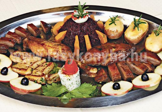 foetel Márton napi lakomatál