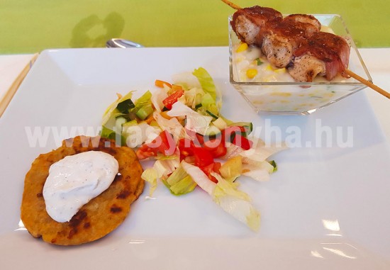 foetel Nyárson sült baconbe tekert szűzérme