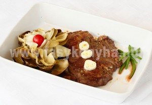 foetel Rostélyos fűszervajjal articsókával 