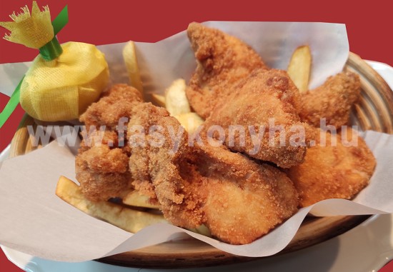 foetel Rántott csibefalatok sült burgonyával