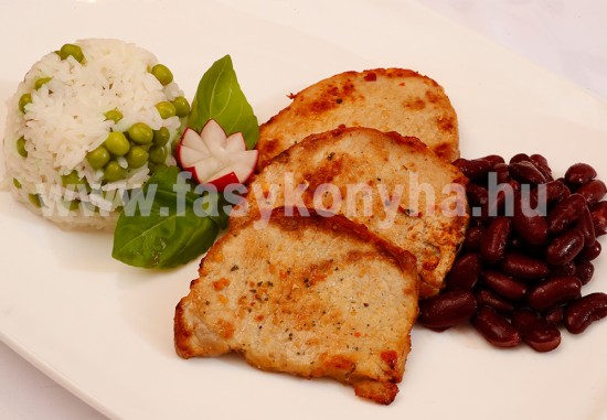 Sertéskaraj rizibizivel, vajon párolt babbal