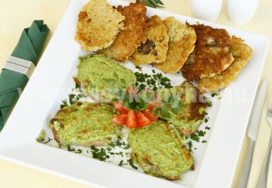 foetel Sertéskarajfilé zöldfűszeres sajtmártásban sütve