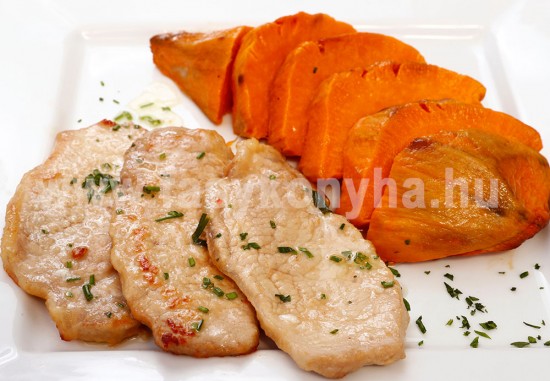 foetel Snidlinges vajban párolt sertéskaraj édesburgonyával 