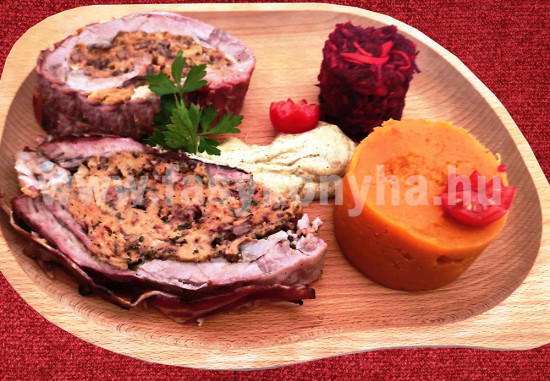 foetel Töltött dagadó paprikás tört burgonyával párolt káposztával