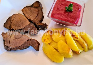 foetel Őzgerincfilé vajas burgonyával erdei gyümölcsmártással